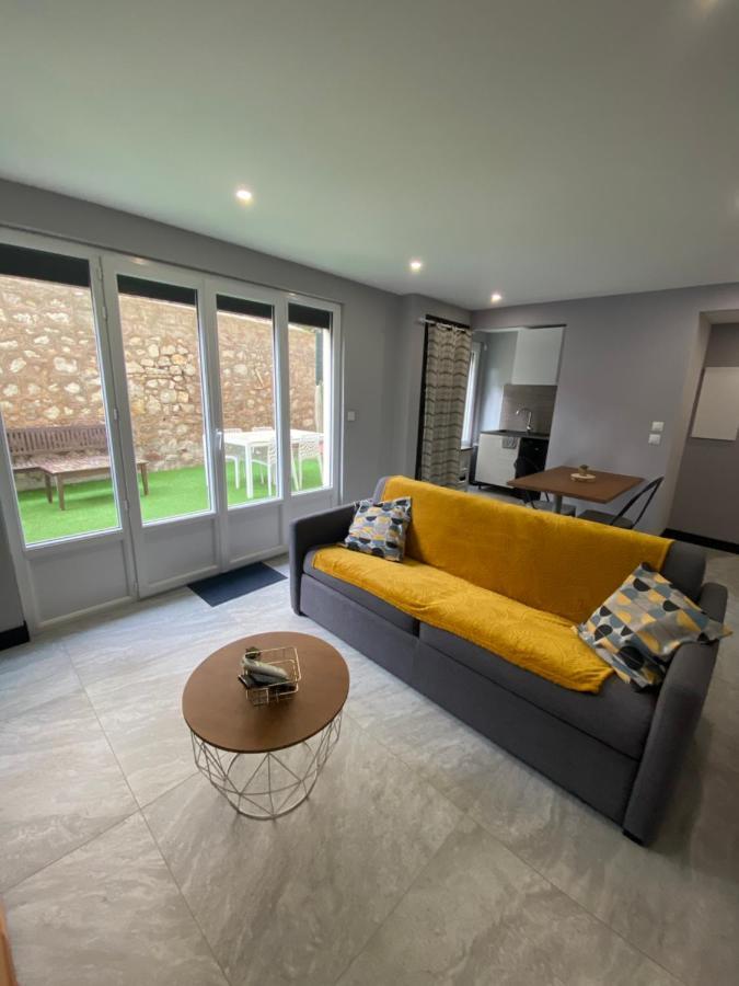 Apartment Standing Bord De Mandelieu